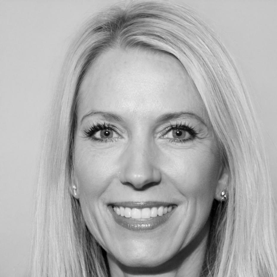 Johanna Fischbach, Investor Relations